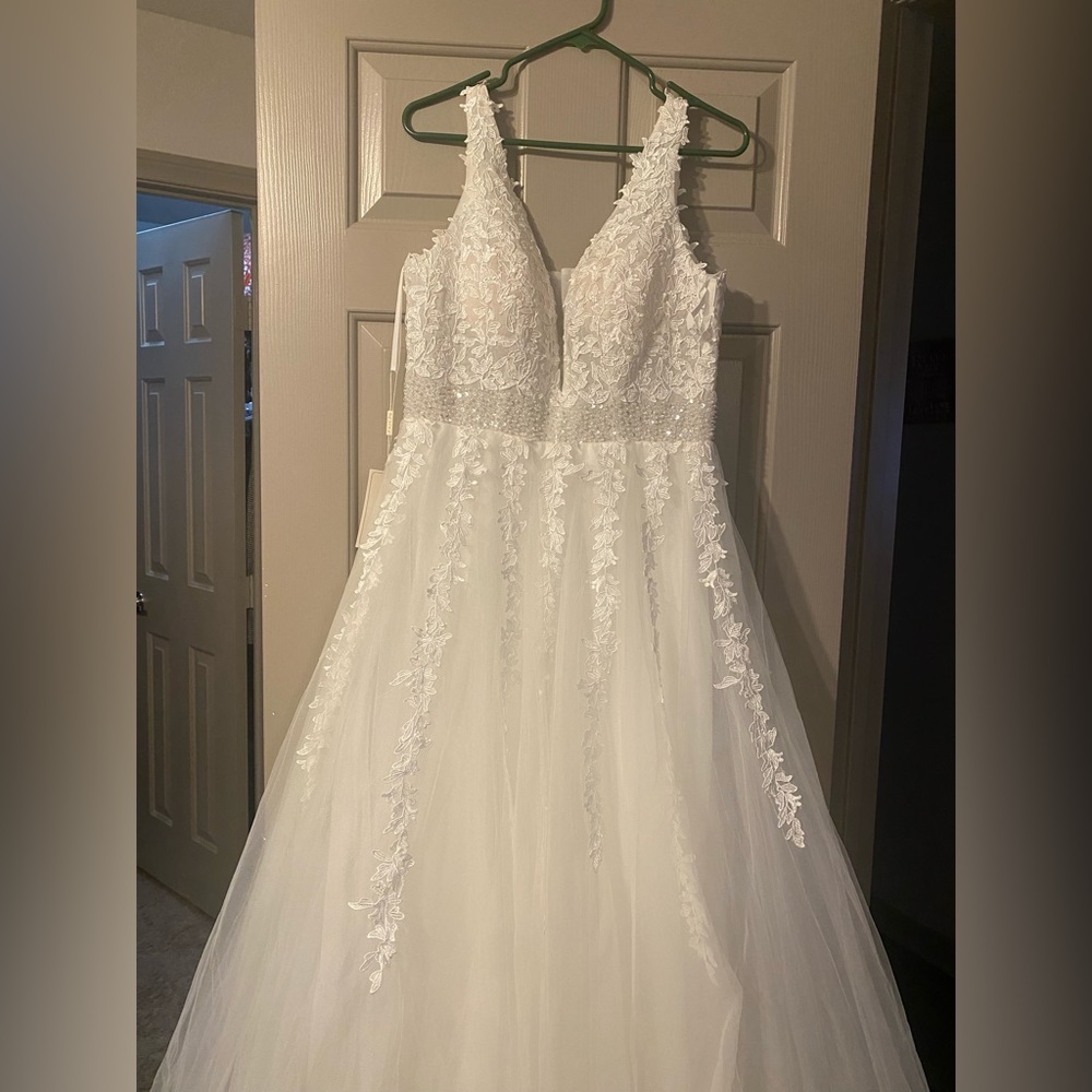 Wedding dress